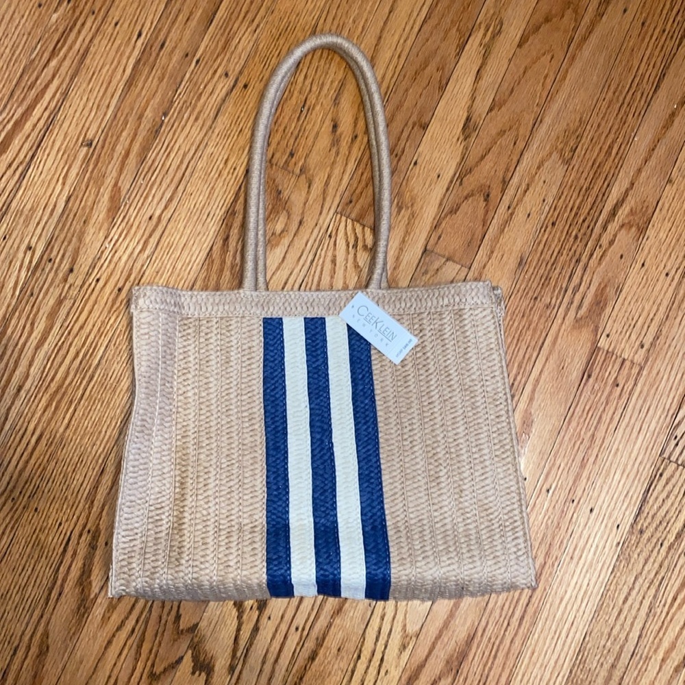 Ceeklein straw bag w stripe accent nwot attached